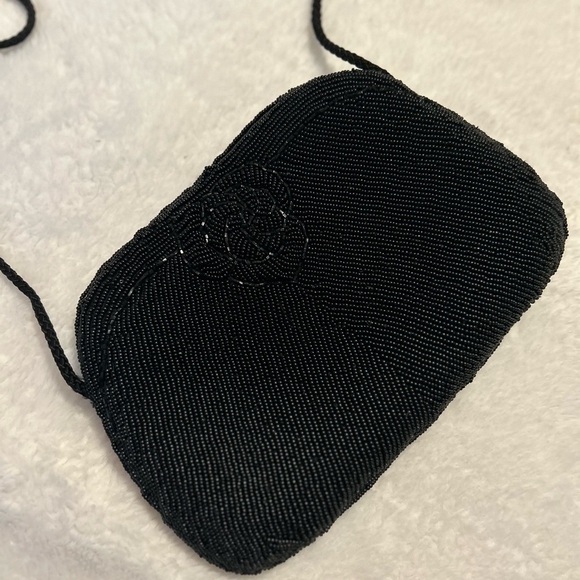 Elegant Black Beaded Evening Bag - Picture 4 of 8